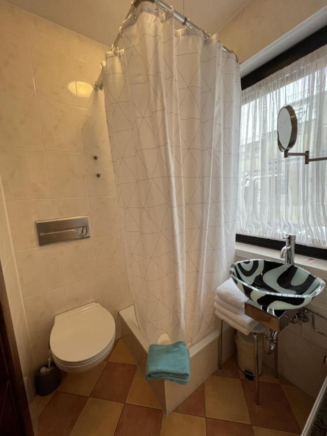 Hotel Engelhof Тутцинг Экстерьер фото
