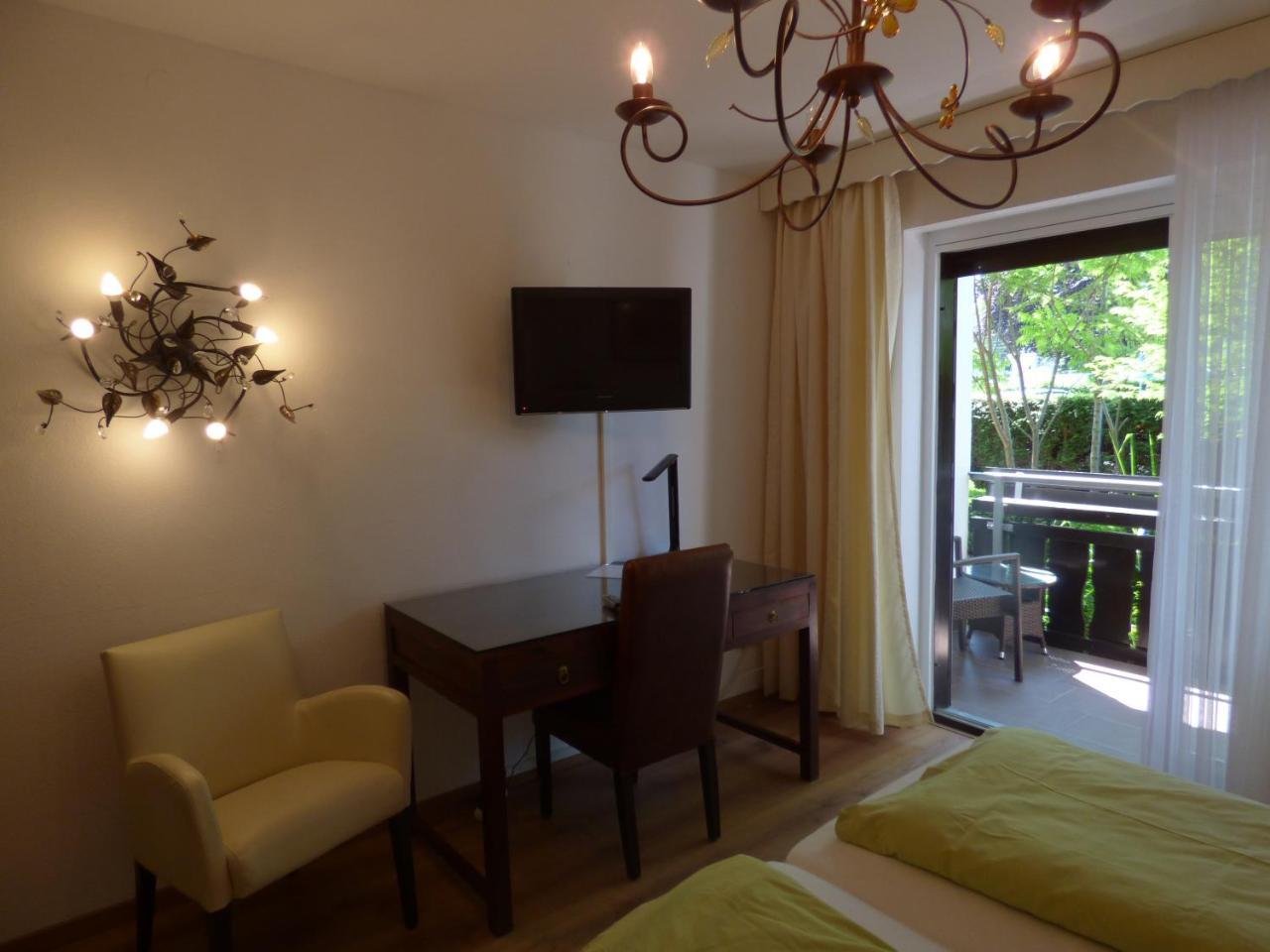 Hotel Engelhof Тутцинг Экстерьер фото