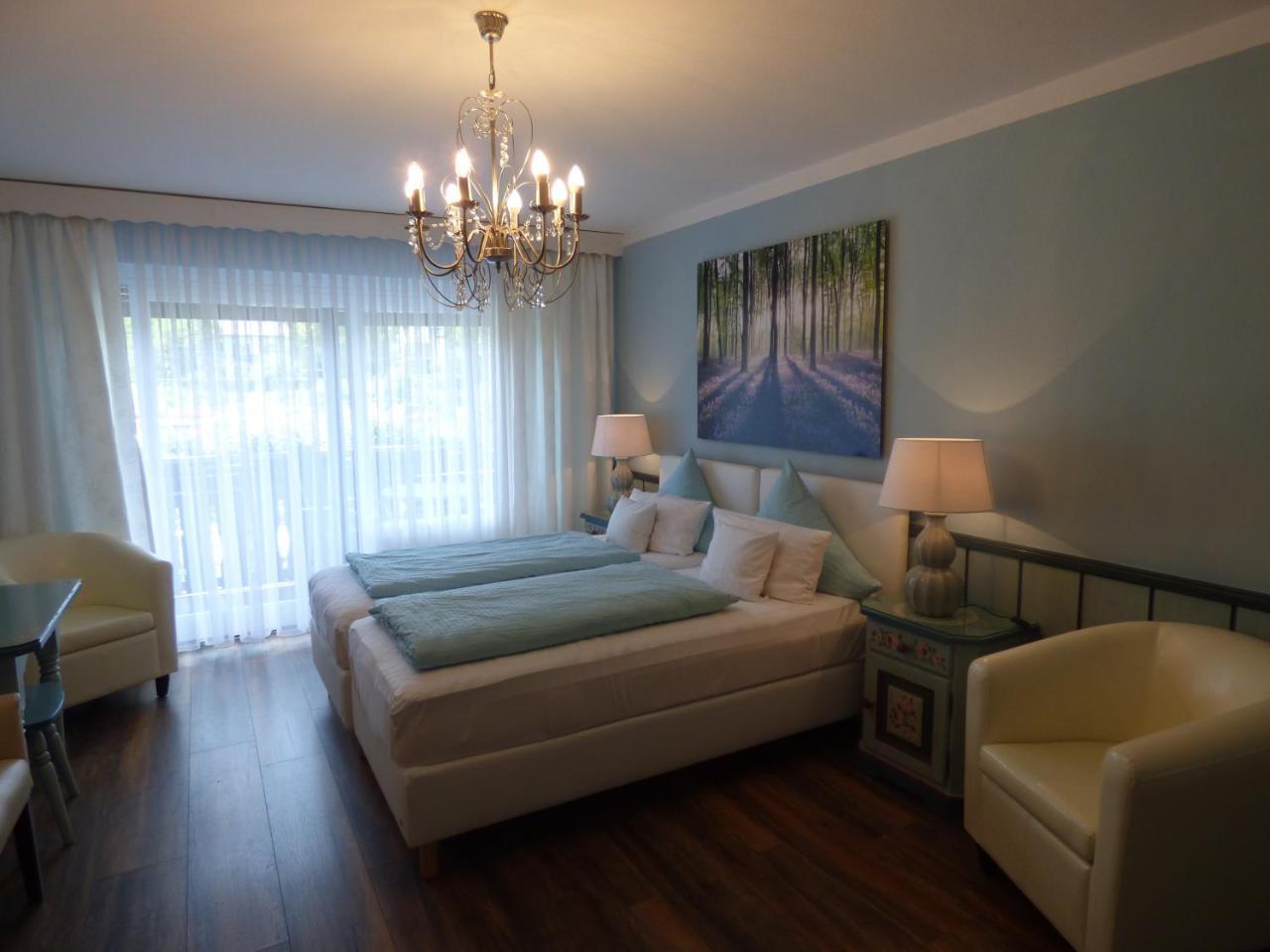 Hotel Engelhof Тутцинг Экстерьер фото
